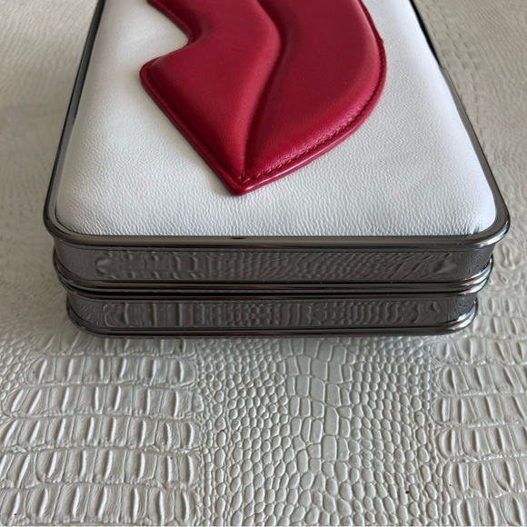 Alice and Olivia Leather Lip clutch/crossbody - Picture 5 of 9